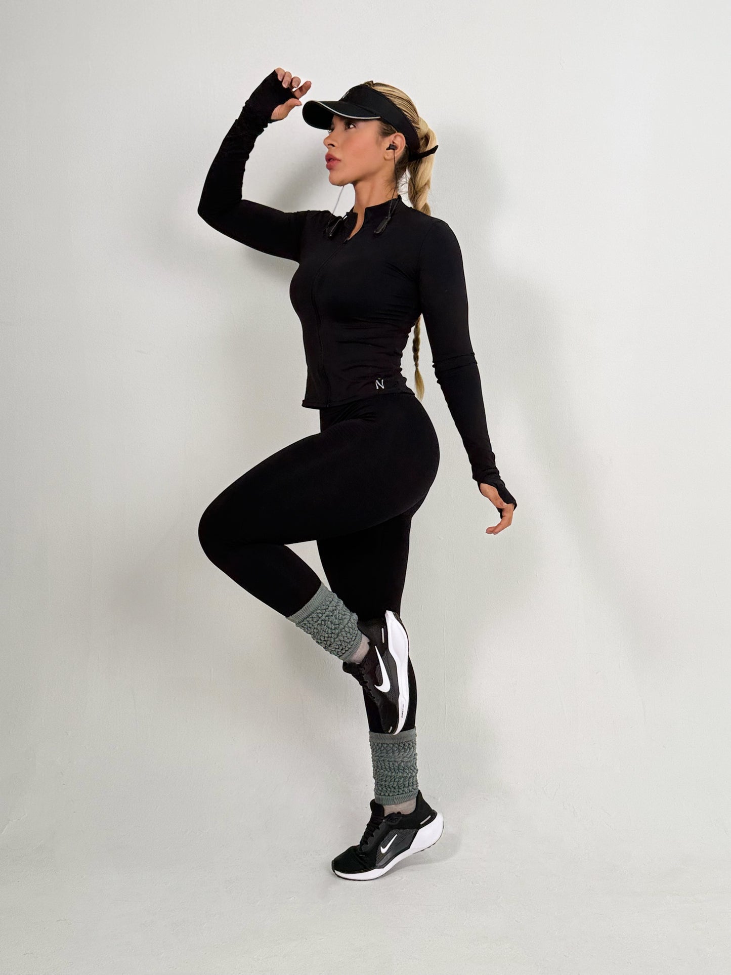 Aura set